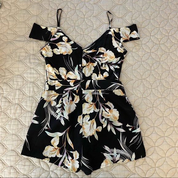 Yumi Kim | Rock The Boat Romper — Black Floral | Size Small - Picture 3 of 14